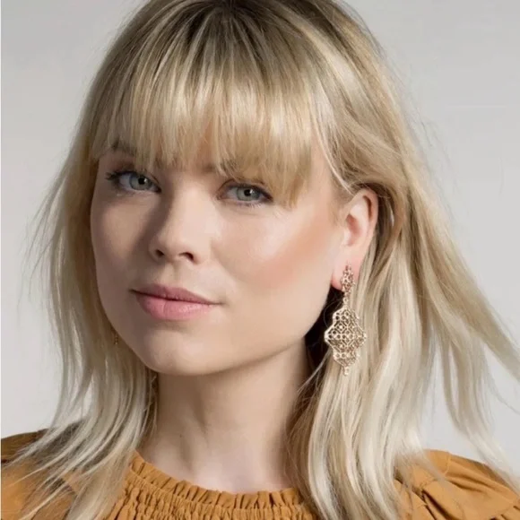 Kendra Scott Gold Renee Earrings - Picture 9 of 16